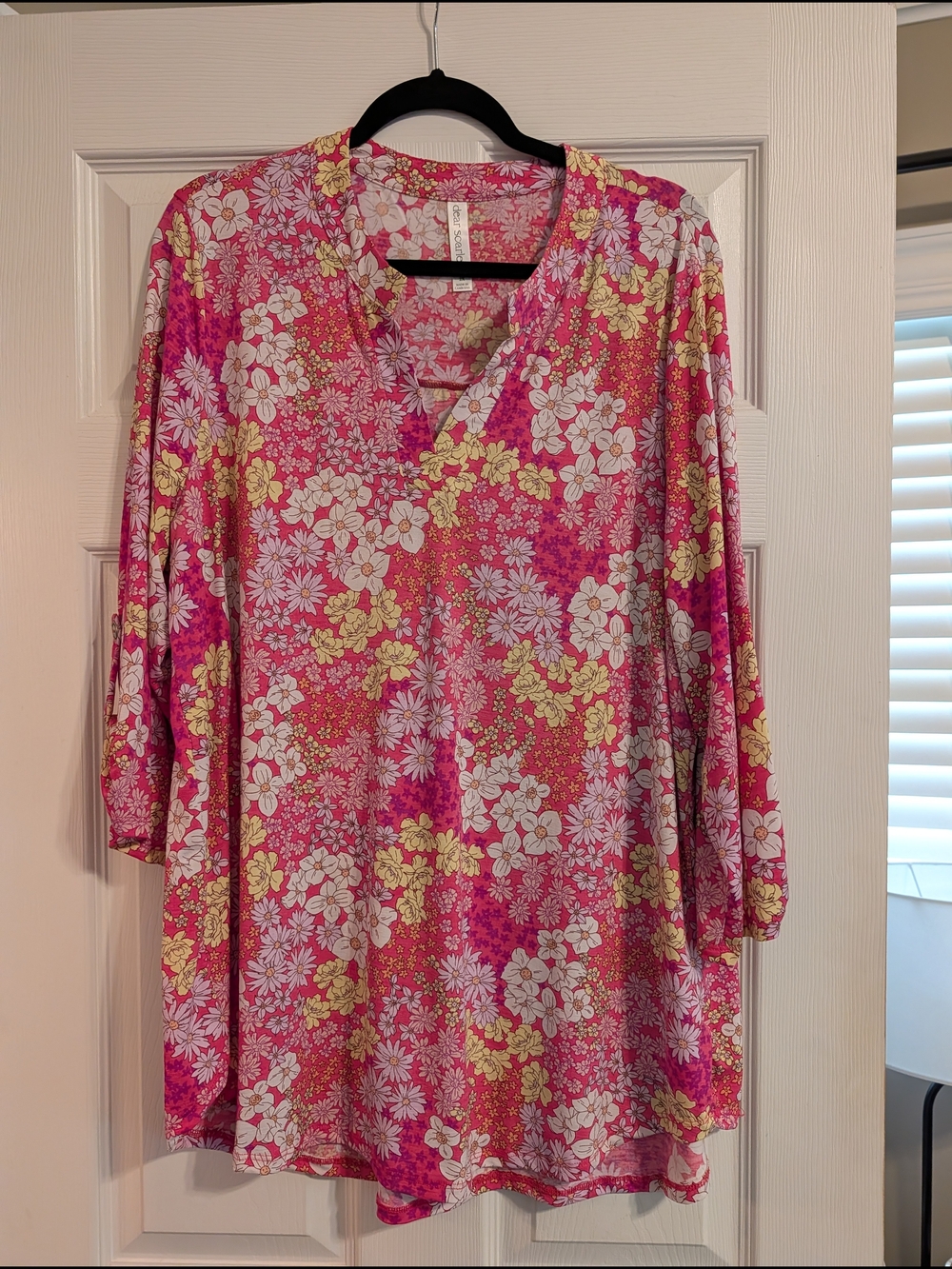 Dear Scarlett Pink & Yellow Floral V-Neck Tunic Size 2xl